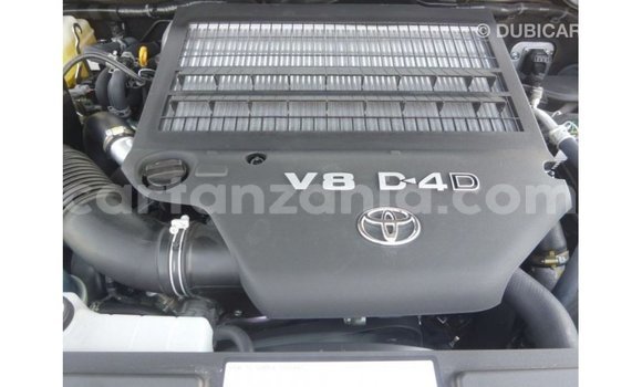 Nunua Imported Toyota Land Cruiser Bluu Gari ndani ya Import - Dubai nchini Arusha Nunua Imported Toyota Land Cruiser Bluu Gari ndani ya Import - Dubai nchini Arusha