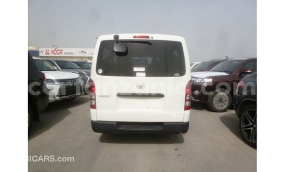 Buy Import Toyota Hiace White Car in Import - Dubai in Arusha Buy Import Toyota Hiace White Car in Import - Dubai in Arusha