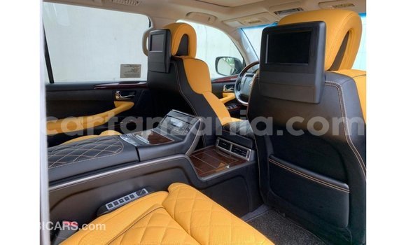 Nunua Imported Lexus LX Nyeusi Gari ndani ya Import - Dubai nchini Arusha Nunua Imported Lexus LX Nyeusi Gari ndani ya Import - Dubai nchini Arusha