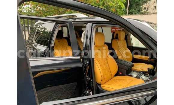 Nunua Imported Lexus LX Nyeusi Gari ndani ya Import - Dubai nchini Arusha Nunua Imported Lexus LX Nyeusi Gari ndani ya Import - Dubai nchini Arusha