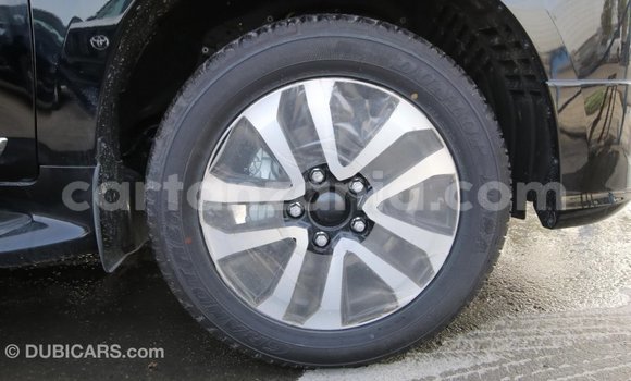 Nunua Imported Toyota Land Cruiser Nyeusi Gari ndani ya Import - Dubai nchini Arusha Nunua Imported Toyota Land Cruiser Nyeusi Gari ndani ya Import - Dubai nchini Arusha