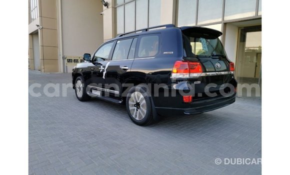 Nunua Imported Toyota Land Cruiser Nyeusi Gari ndani ya Import - Dubai nchini Arusha Nunua Imported Toyota Land Cruiser Nyeusi Gari ndani ya Import - Dubai nchini Arusha
