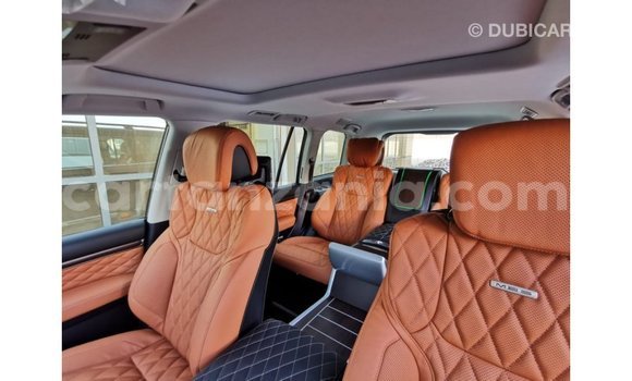 Nunua Imported Toyota Land Cruiser Nyeusi Gari ndani ya Import - Dubai nchini Arusha Nunua Imported Toyota Land Cruiser Nyeusi Gari ndani ya Import - Dubai nchini Arusha