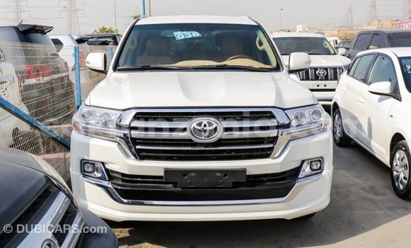 Buy Import Toyota Land Cruiser White Car in Import - Dubai in Arusha Buy Import Toyota Land Cruiser White Car in Import - Dubai in Arusha