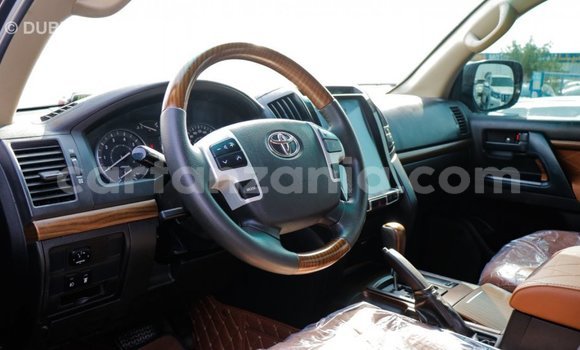 Buy Import Toyota Land Cruiser Black Car in Import - Dubai in Arusha Buy Import Toyota Land Cruiser Black Car in Import - Dubai in Arusha