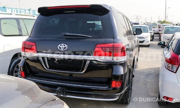 Buy Import Toyota Land Cruiser Black Car in Import - Dubai in Arusha Buy Import Toyota Land Cruiser Black Car in Import - Dubai in Arusha