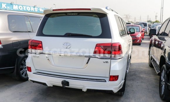 Buy Import Toyota Land Cruiser White Car in Import - Dubai in Arusha Buy Import Toyota Land Cruiser White Car in Import - Dubai in Arusha