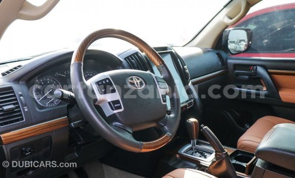 Buy Import Toyota Land Cruiser White Car in Import - Dubai in Arusha Buy Import Toyota Land Cruiser White Car in Import - Dubai in Arusha
