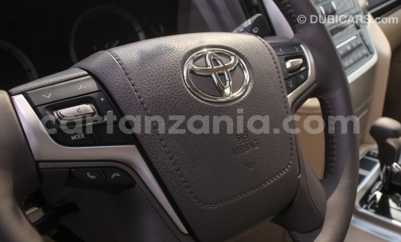 Nunua Imported Toyota Land Cruiser Nyingine Gari ndani ya Import - Dubai nchini Arusha Nunua Imported Toyota Land Cruiser Nyingine Gari ndani ya Import - Dubai nchini Arusha