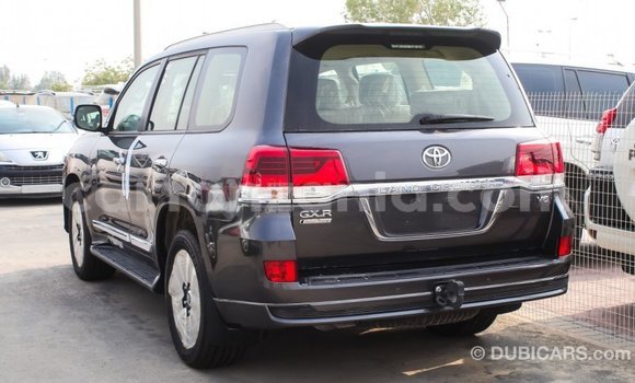 Nunua Imported Toyota Land Cruiser Nyingine Gari ndani ya Import - Dubai nchini Arusha Nunua Imported Toyota Land Cruiser Nyingine Gari ndani ya Import - Dubai nchini Arusha