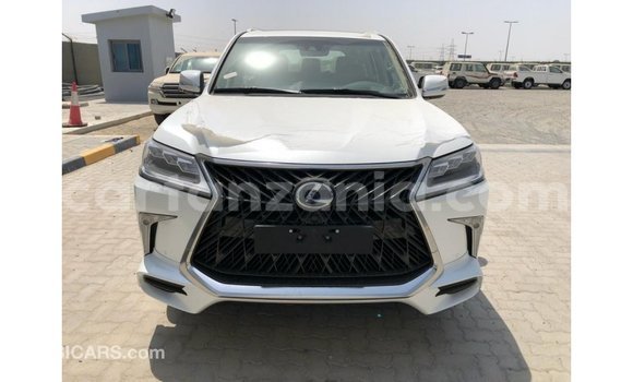 Nunua Imported Lexus LX Nyeupe Gari ndani ya Import - Dubai nchini Arusha Nunua Imported Lexus LX Nyeupe Gari ndani ya Import - Dubai nchini Arusha