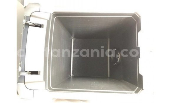 Buy Import Toyota Prado Black Car in Import - Dubai in Arusha Buy Import Toyota Prado Black Car in Import - Dubai in Arusha