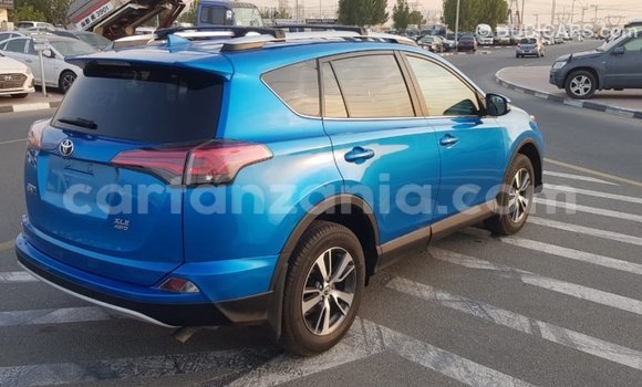 Nunua Imported Toyota Ade Bluu Lori ndani ya Import - Dubai nchini Arusha Nunua Imported Toyota Ade Bluu Lori ndani ya Import - Dubai nchini Arusha