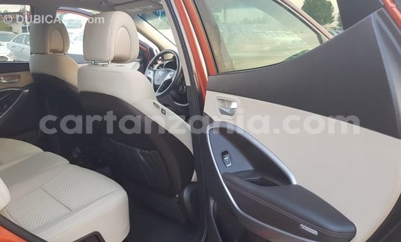 Nunua Imported Hyundai Santa Fe Nyingine Gari ndani ya Import - Dubai nchini Arusha Nunua Imported Hyundai Santa Fe Nyingine Gari ndani ya Import - Dubai nchini Arusha