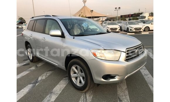 Nunua Imported Toyota Highlander Nyingine Gari ndani ya Import - Dubai nchini Arusha Nunua Imported Toyota Highlander Nyingine Gari ndani ya Import - Dubai nchini Arusha