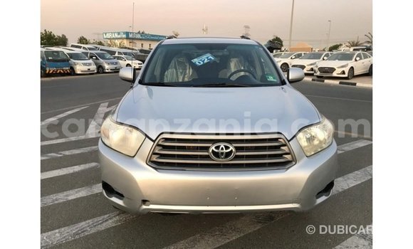 Nunua Imported Toyota Highlander Nyingine Gari ndani ya Import - Dubai nchini Arusha Nunua Imported Toyota Highlander Nyingine Gari ndani ya Import - Dubai nchini Arusha