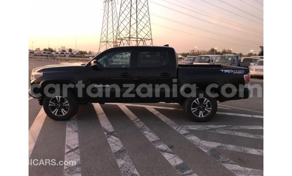 Nunua Imported Toyota Tacoma Nyeusi Gari ndani ya Import - Dubai nchini Arusha Nunua Imported Toyota Tacoma Nyeusi Gari ndani ya Import - Dubai nchini Arusha
