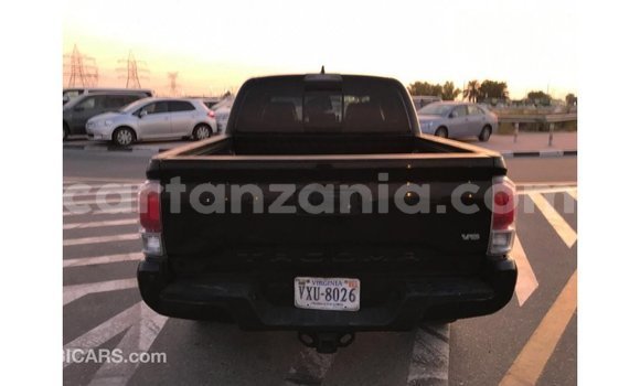 Nunua Imported Toyota Tacoma Nyeusi Gari ndani ya Import - Dubai nchini Arusha Nunua Imported Toyota Tacoma Nyeusi Gari ndani ya Import - Dubai nchini Arusha