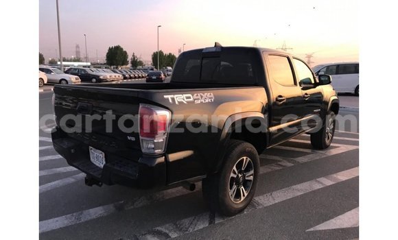 Nunua Imported Toyota Tacoma Nyeusi Gari ndani ya Import - Dubai nchini Arusha Nunua Imported Toyota Tacoma Nyeusi Gari ndani ya Import - Dubai nchini Arusha