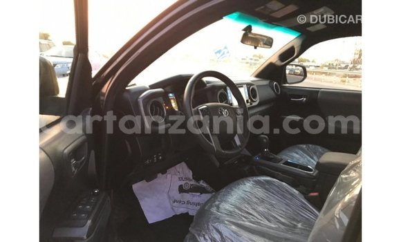 Nunua Imported Toyota Tacoma Nyeusi Gari ndani ya Import - Dubai nchini Arusha Nunua Imported Toyota Tacoma Nyeusi Gari ndani ya Import - Dubai nchini Arusha