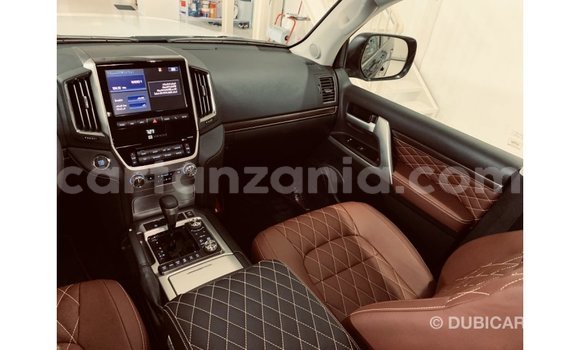 Buy Import Toyota Land Cruiser Black Car in Import - Dubai in Arusha Buy Import Toyota Land Cruiser Black Car in Import - Dubai in Arusha