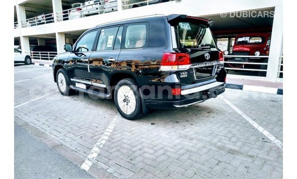 Buy Import Toyota Land Cruiser Black Car in Import - Dubai in Arusha Buy Import Toyota Land Cruiser Black Car in Import - Dubai in Arusha
