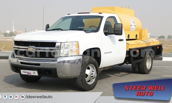 Buy Import Chevrolet Silverado White Car in Import - Dubai in Arusha