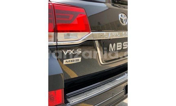 Nunua Imported Toyota Land Cruiser Nyeusi Gari ndani ya Import - Dubai nchini Arusha Nunua Imported Toyota Land Cruiser Nyeusi Gari ndani ya Import - Dubai nchini Arusha