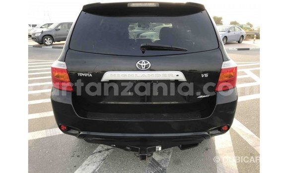Nunua Imported Toyota Highlander Nyeusi Gari ndani ya Import - Dubai nchini Arusha Nunua Imported Toyota Highlander Nyeusi Gari ndani ya Import - Dubai nchini Arusha