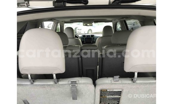 Nunua Imported Toyota Highlander Nyingine Gari ndani ya Import - Dubai nchini Arusha Nunua Imported Toyota Highlander Nyingine Gari ndani ya Import - Dubai nchini Arusha
