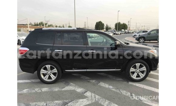 Buy Import Toyota Highlander Black Car in Import - Dubai in Arusha Buy Import Toyota Highlander Black Car in Import - Dubai in Arusha
