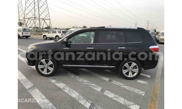 Buy Import Toyota Highlander Black Car in Import - Dubai in Arusha Buy Import Toyota Highlander Black Car in Import - Dubai in Arusha