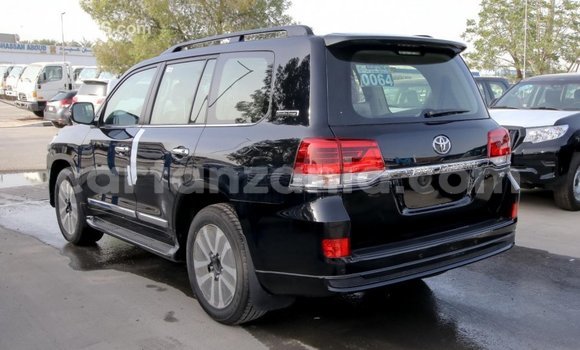 Nunua Imported Toyota Land Cruiser Nyeusi Gari ndani ya Import - Dubai nchini Arusha Nunua Imported Toyota Land Cruiser Nyeusi Gari ndani ya Import - Dubai nchini Arusha