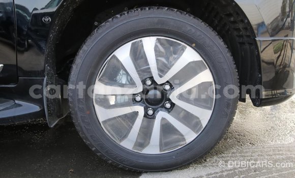 Nunua Imported Toyota Land Cruiser Nyeusi Gari ndani ya Import - Dubai nchini Arusha Nunua Imported Toyota Land Cruiser Nyeusi Gari ndani ya Import - Dubai nchini Arusha