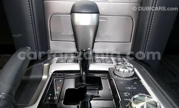 Nunua Imported Toyota Land Cruiser Nyeusi Gari ndani ya Import - Dubai nchini Arusha Nunua Imported Toyota Land Cruiser Nyeusi Gari ndani ya Import - Dubai nchini Arusha