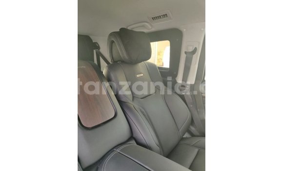 Nunua Imported Toyota Land Cruiser Nyeusi Gari ndani ya Import - Dubai nchini Arusha Nunua Imported Toyota Land Cruiser Nyeusi Gari ndani ya Import - Dubai nchini Arusha
