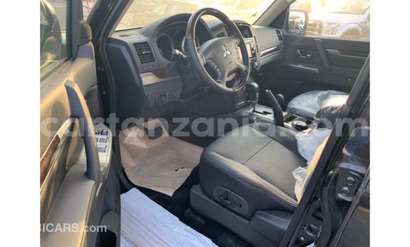Buy Import Mitsubishi Pajero Black Car in Import - Dubai in Arusha Buy Import Mitsubishi Pajero Black Car in Import - Dubai in Arusha