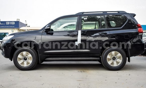 Nunua Imported Toyota Prado Nyeusi Gari ndani ya Import - Dubai nchini Arusha Nunua Imported Toyota Prado Nyeusi Gari ndani ya Import - Dubai nchini Arusha
