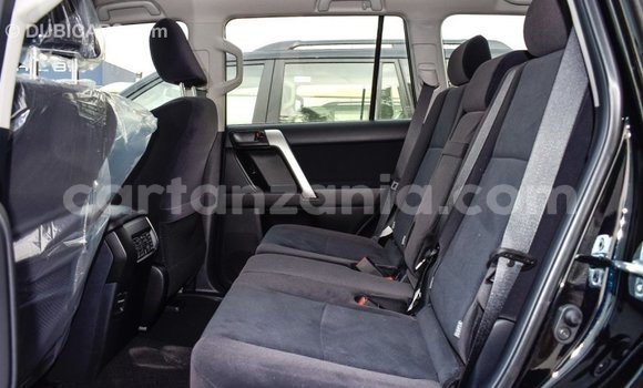 Nunua Imported Toyota Prado Nyeusi Gari ndani ya Import - Dubai nchini Arusha Nunua Imported Toyota Prado Nyeusi Gari ndani ya Import - Dubai nchini Arusha
