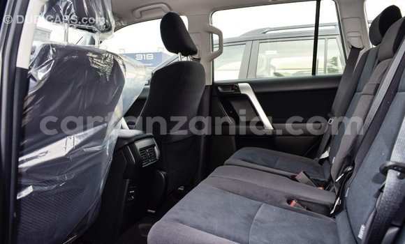 Nunua Imported Toyota Prado Nyeusi Gari ndani ya Import - Dubai nchini Arusha Nunua Imported Toyota Prado Nyeusi Gari ndani ya Import - Dubai nchini Arusha