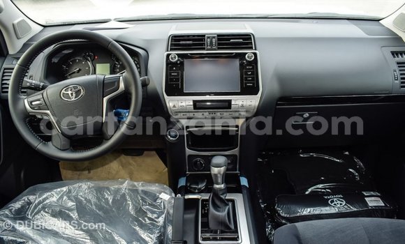 Nunua Imported Toyota Prado Nyeusi Gari ndani ya Import - Dubai nchini Arusha Nunua Imported Toyota Prado Nyeusi Gari ndani ya Import - Dubai nchini Arusha