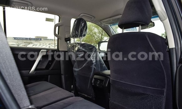 Nunua Imported Toyota Prado Nyeusi Gari ndani ya Import - Dubai nchini Arusha Nunua Imported Toyota Prado Nyeusi Gari ndani ya Import - Dubai nchini Arusha