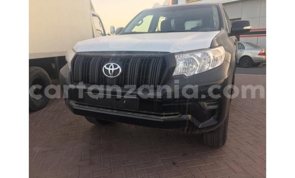 Nunua Imported Toyota Prado Nyeusi Gari ndani ya Import - Dubai nchini Arusha Nunua Imported Toyota Prado Nyeusi Gari ndani ya Import - Dubai nchini Arusha