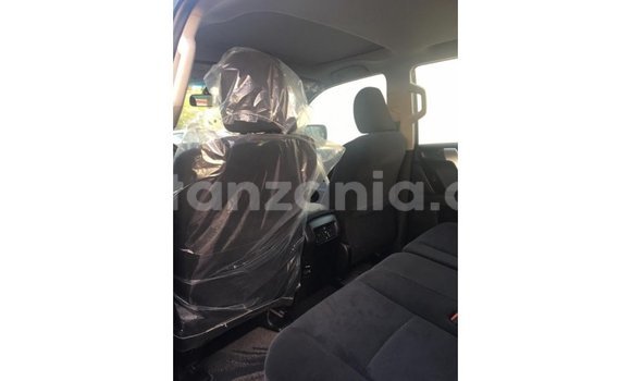 Nunua Imported Toyota Prado Nyeusi Gari ndani ya Import - Dubai nchini Arusha Nunua Imported Toyota Prado Nyeusi Gari ndani ya Import - Dubai nchini Arusha