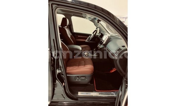 Nunua Imported Toyota Land Cruiser Nyeusi Gari ndani ya Import - Dubai nchini Arusha Nunua Imported Toyota Land Cruiser Nyeusi Gari ndani ya Import - Dubai nchini Arusha