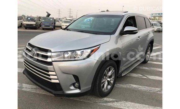 Buy Import Toyota Highlander Other Car in Import - Dubai in Arusha Buy Import Toyota Highlander Other Car in Import - Dubai in Arusha