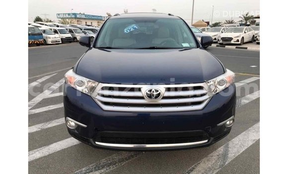 Buy Import Toyota Highlander Blue Car in Import - Dubai in Arusha Buy Import Toyota Highlander Blue Car in Import - Dubai in Arusha