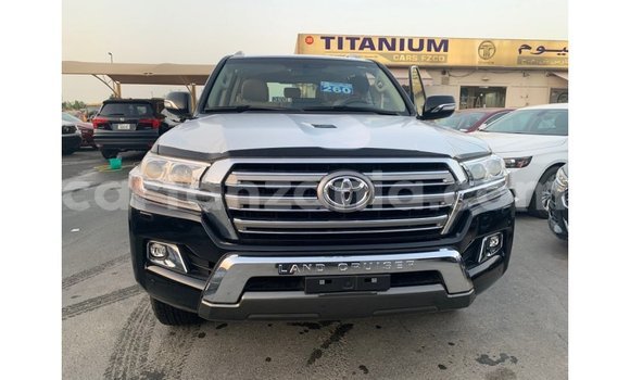Buy Import Toyota Land Cruiser Black Car in Import - Dubai in Arusha Buy Import Toyota Land Cruiser Black Car in Import - Dubai in Arusha