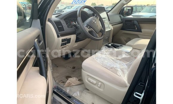 Buy Import Toyota Land Cruiser Black Car in Import - Dubai in Arusha Buy Import Toyota Land Cruiser Black Car in Import - Dubai in Arusha