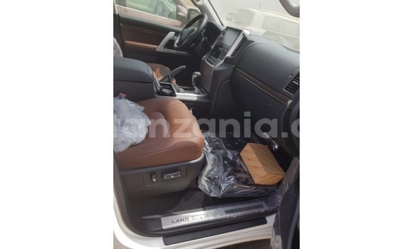 Nunua Imported Toyota Land Cruiser Brown Gari ndani ya Import - Dubai nchini Arusha Nunua Imported Toyota Land Cruiser Brown Gari ndani ya Import - Dubai nchini Arusha